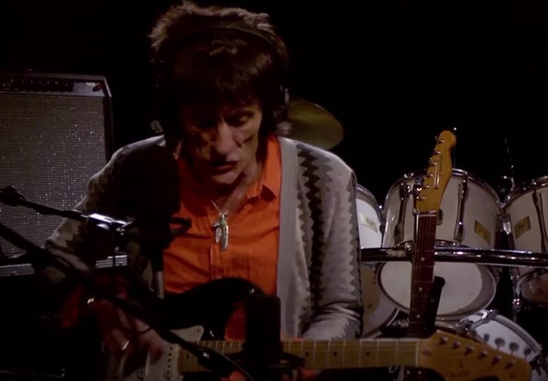 Ronnie Wood Net Worth guitar